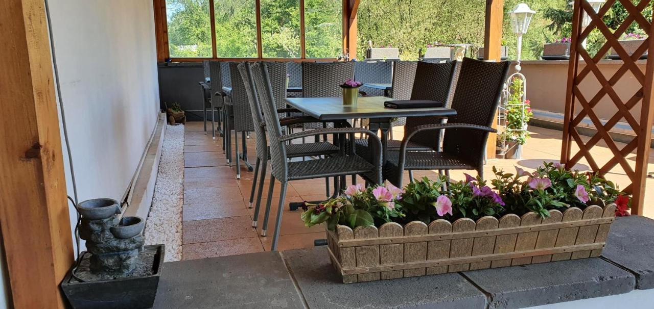 Zum Deutschen Eck Hotel 3*